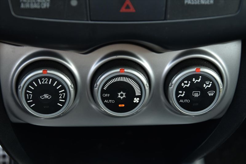 Mitsubishi ASX 1.8DI-D 110kW 4x4 INTENSE - fotka 20 z 25