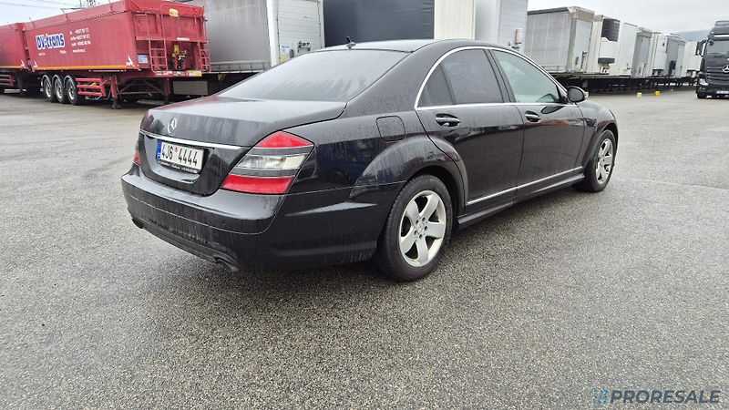 Mercedes-Benz Třídy S S320 CDI 4-MATIC-není odpočet - fotka 4 z 19