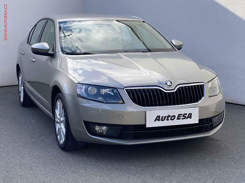 Škoda Octavia (2013) 1.2 TSi, Elegance, bixen, TZ - fotografie inzerátu