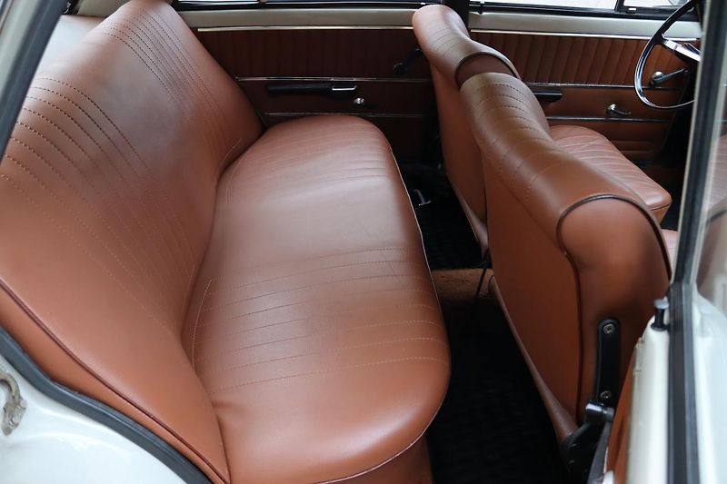 Fiat 124 1974 FIAT 124 SERIE III - fotka 42 z 50