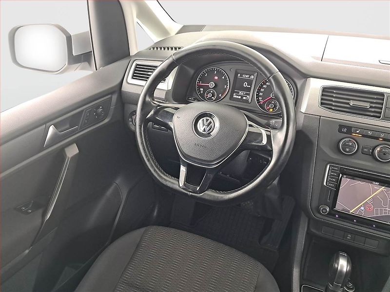 Volkswagen Caddy (2017) Maxi Comfortline 2.0 TDI - fotka 7 z 17