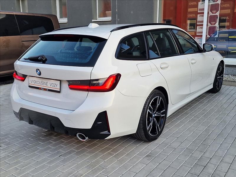 BMW Řada 3 320d xDrive M-Sport,ČR,1.Maj. - fotka 10 z 50