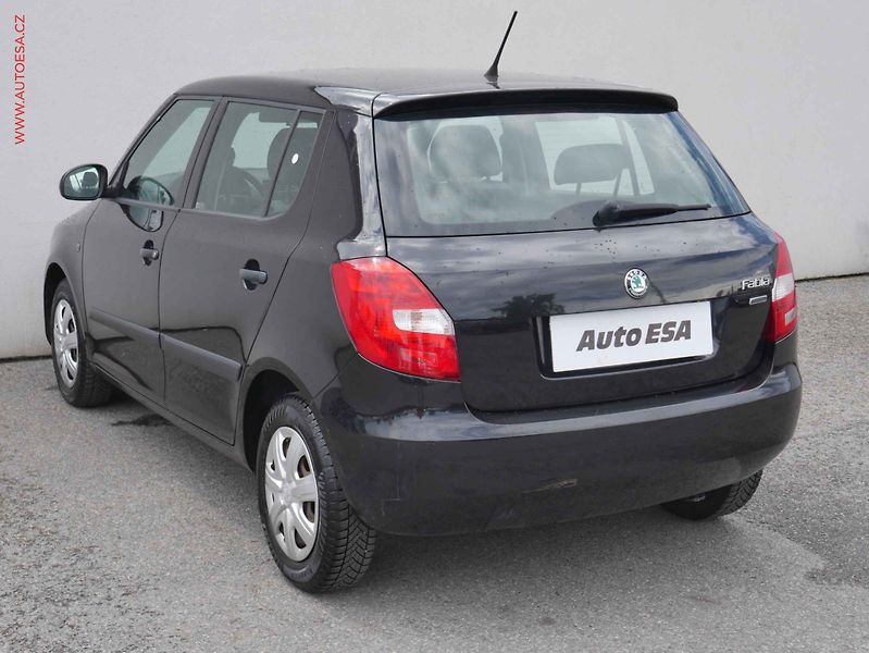 Škoda Fabia (2011) 1.2i, ČR, AC - fotka 6 z 12