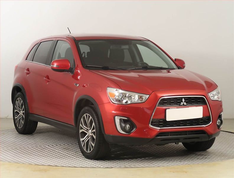 Mitsubishi ASX (2015) Intense 2.2 DI-D, 4X4 - fotka 1 z 18