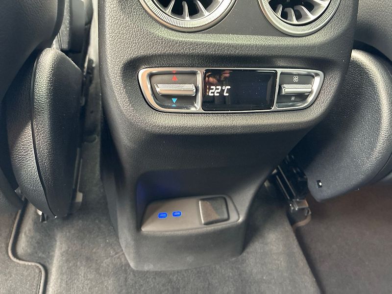 Mercedes-Benz Třídy G G 580 s technologií EQ - fotka 29 z 31