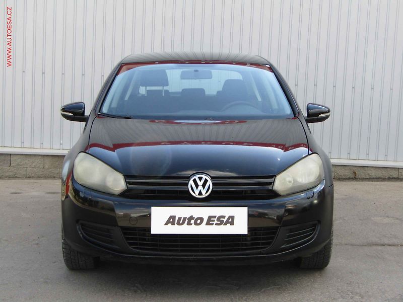 Volkswagen Golf (2009) 1.4 MPI, AC, výhřev sed - fotka 2 z 15