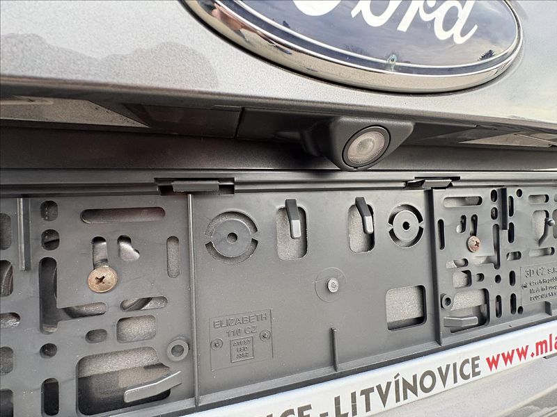 Ford Kuga 2,0 TDCi 120kW 4x4,Individual - fotka 36 z 41