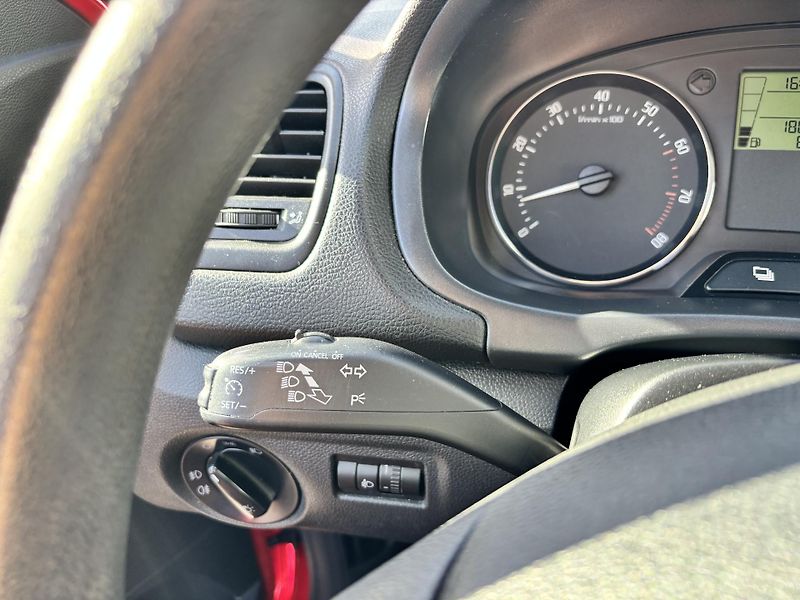 Škoda Fabia 1.2 TSI 63kw - fotka 11 z 28