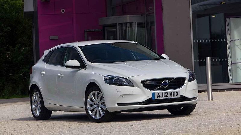 Na vrchol žebříčku se dostal kabriolet Mercedes-Benz SLK, který je vůbec nejspolehlivější mladou ojetinou podle zprávy TÜV.