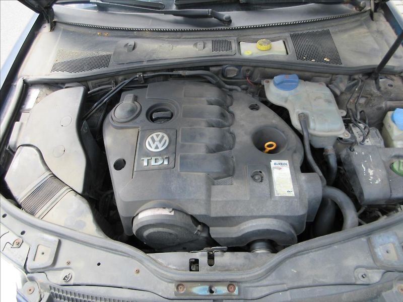 Volkswagen Passat 1,9 TDi, Klima, Vyhř. sed. - fotka 23 z 25