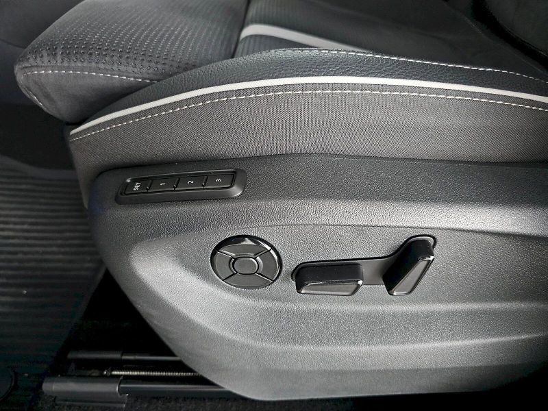 Škoda Kodiaq (2025) 2.0TDi 142kW 4x4 SPORTLINE 7S - fotka 24 z 34