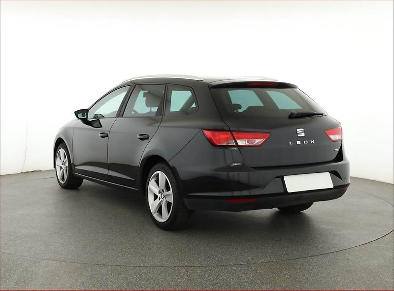 Seat Leon (2014) 1.6 TDI, Navi, Tempomat - fotka 4 z 14