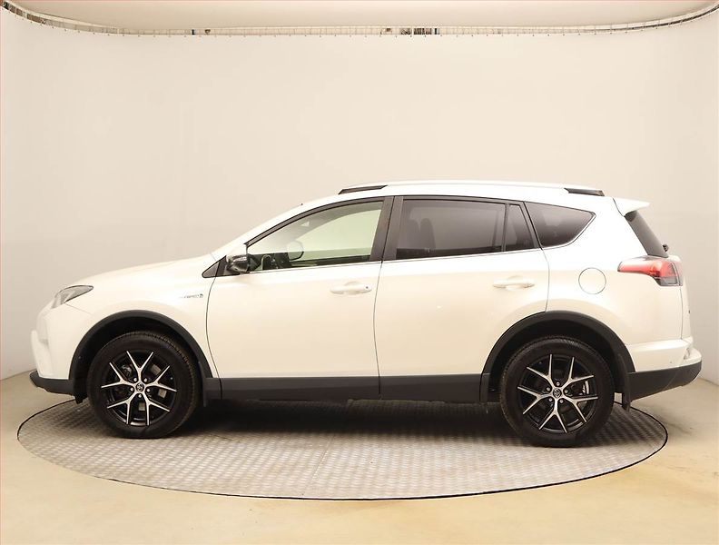 Toyota RAV4 (2018) Executive 2.5 Hybrid - fotka 3 z 24