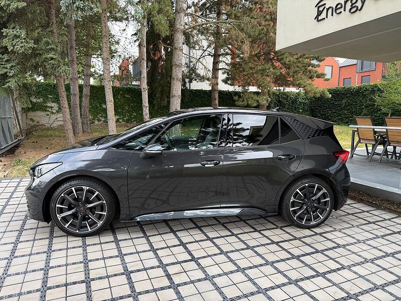 Cupra Born (2022) REZERVACE Beats Audio Masážní - fotka 3 z 43