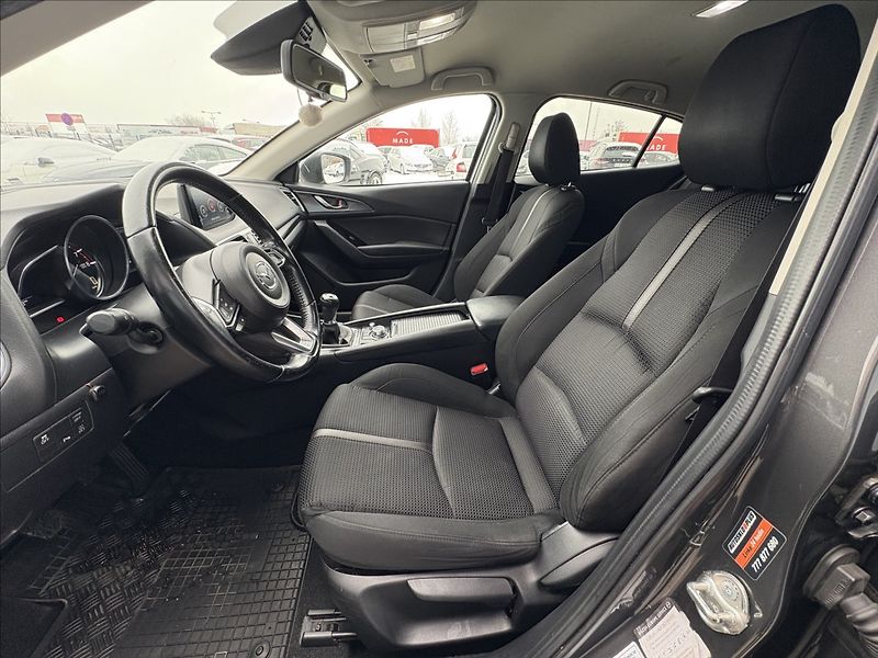 Mazda 3 2,0 i 88 KW REVOLUTION CZ 1.M - fotka 18 z 27