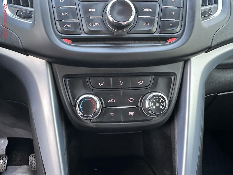 Opel Zafira (2014) 2.0 CDTi, ČR, AC, temp - fotka 16 z 18