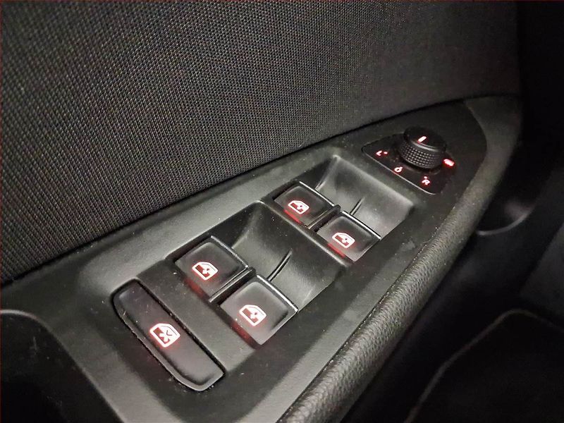 Seat Leon (2019) Top Sport 1.5 TSI, Kůže, Navi - fotka 17 z 17