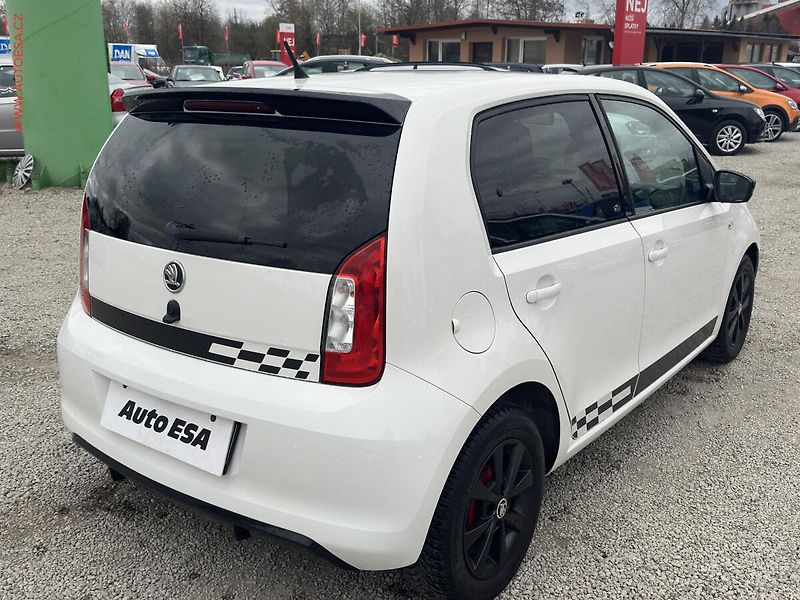 Škoda Citigo (2014) 1.0MPI, AC, výhřev sed - fotka 4 z 14