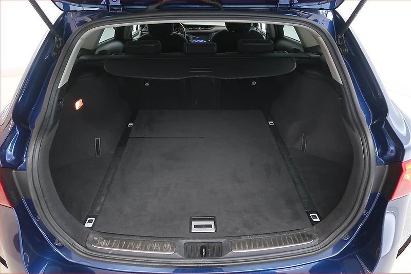 Toyota Avensis (2015) 2.0 D-4D, Serv.kniha, Tempomat - fotka 13 z 18
