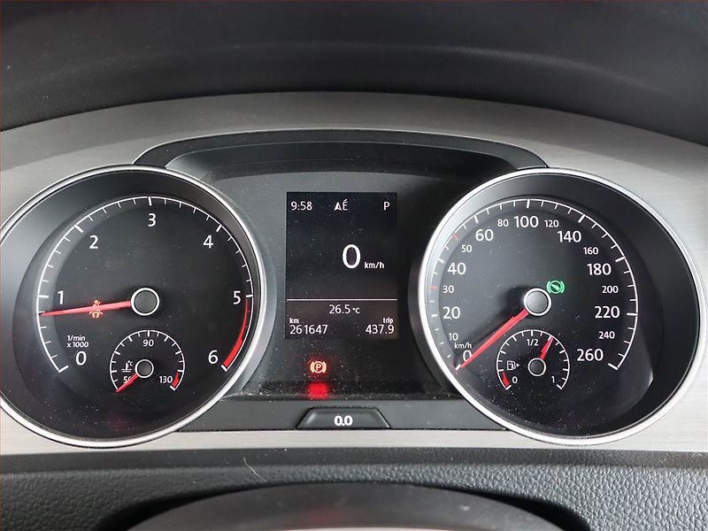 Volkswagen Golf (2016) 1.6 TDI, Automat, Serv.kniha - fotka 11 z 16