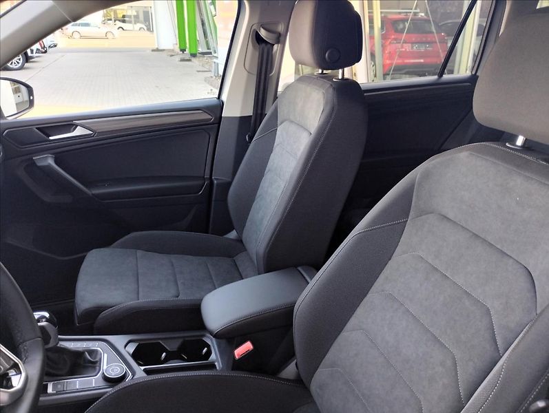 Volkswagen Tiguan Allspace (2023) 2,0 TDI 110kW 4M 7DSG  Life - fotka 9 z 23