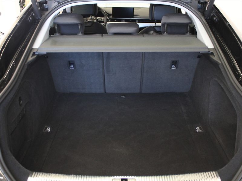 Audi A5 2,0 40TDi S-Line 55tkm. ČR - fotka 23 z 27