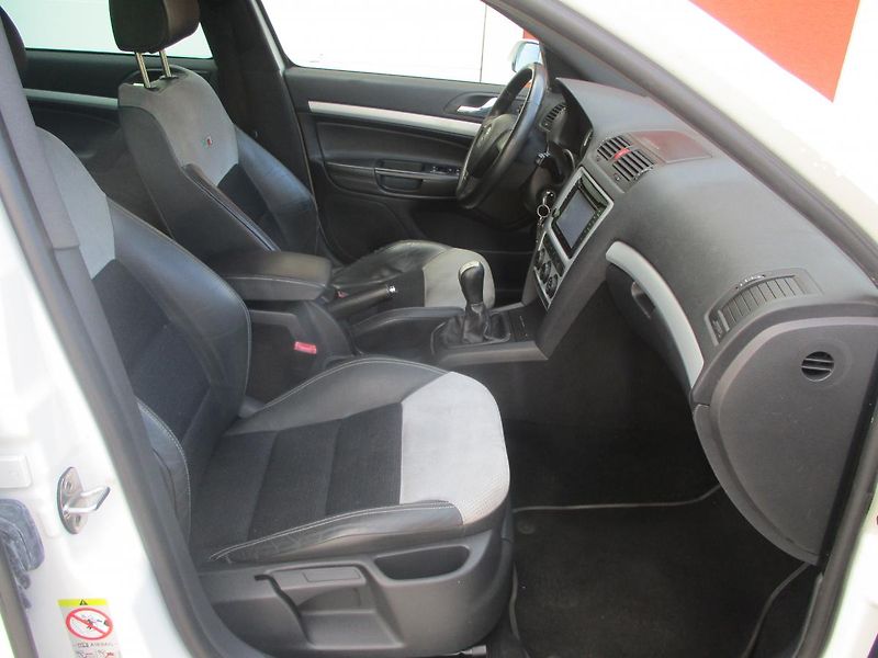Škoda Octavia 2.0 TFSi RS +SADA KOL - fotka 17 z 35