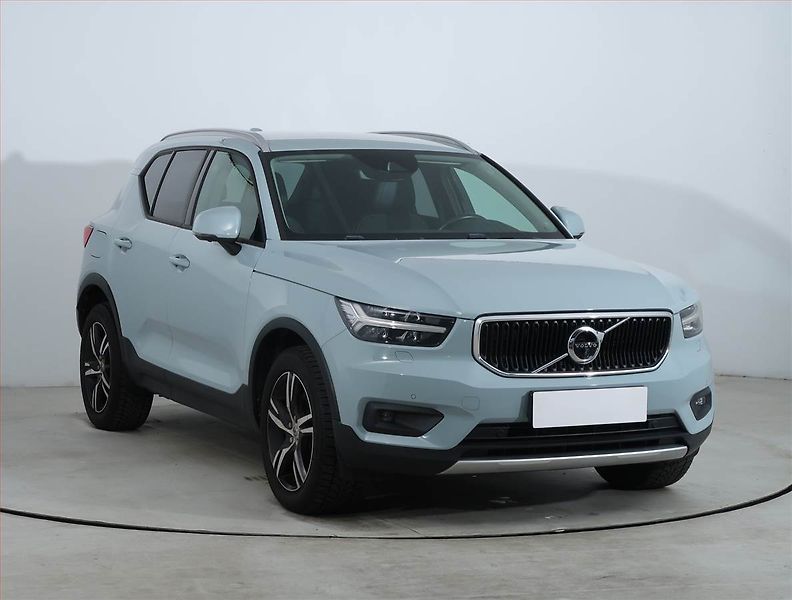 Volvo XC40 (2019) D4 AWD - fotografie inzerátu