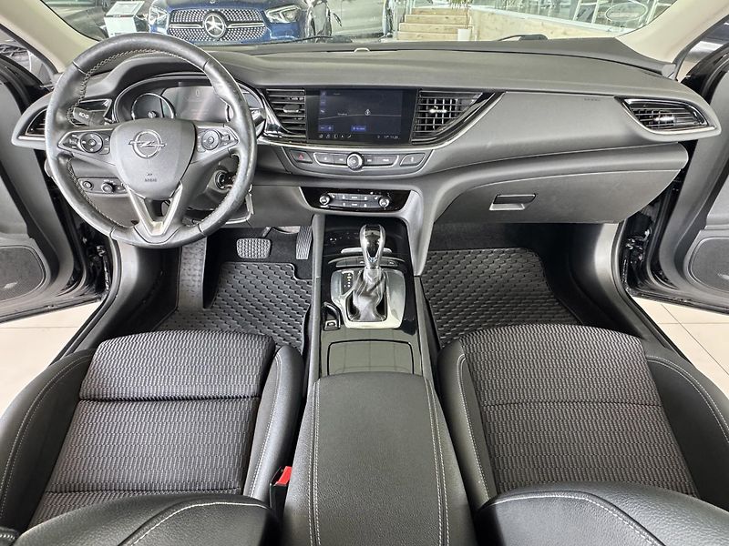 Opel Insignia 2,0CDTI  128kW*AUT*REZERVACE! - fotka 12 z 33