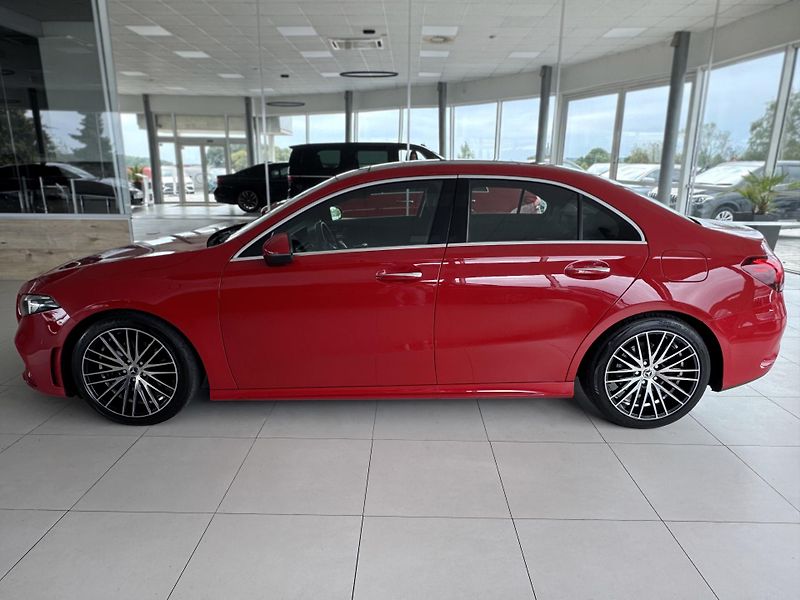 Mercedes-Benz Třídy A 200 AMG AUT*Panorama*Distronic - fotka 8 z 39