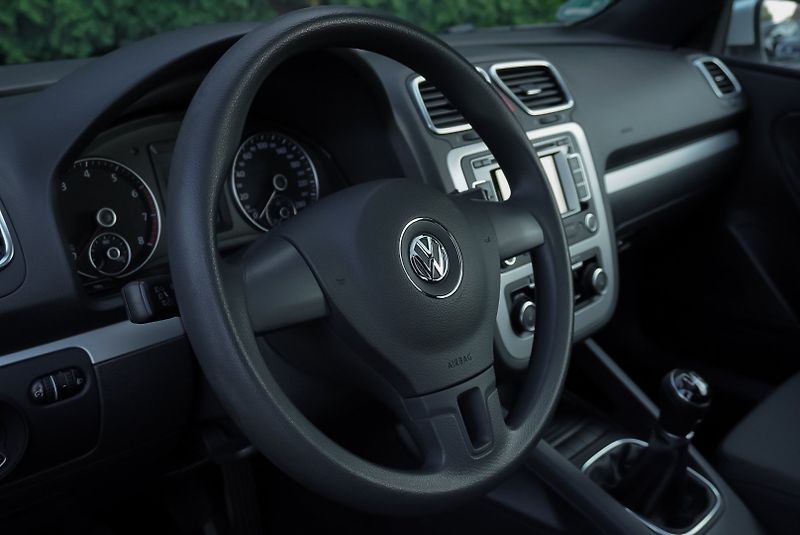 Volkswagen EOS 1.4 TSI NOVÁ STŘECHA - fotka 17 z 31