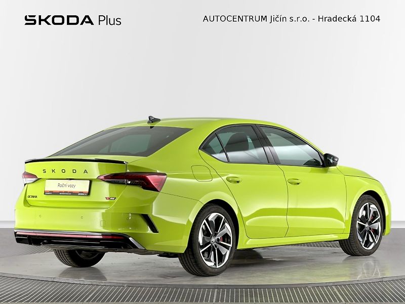 Škoda Octavia (2025) DSG 2.0TSI 195kW RS - fotka 2 z 35