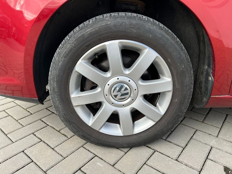 Volkswagen Touran (2008) 2.0TDi 103kW! 2x kola! - fotka 21 z 21