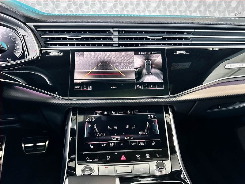 Audi Q8 (2026) 50 TDI - fotka 17 z 23