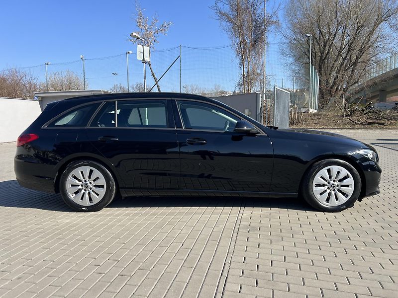 Mercedes-Benz Třídy C 220d T led kamera ACC - fotka 3 z 21