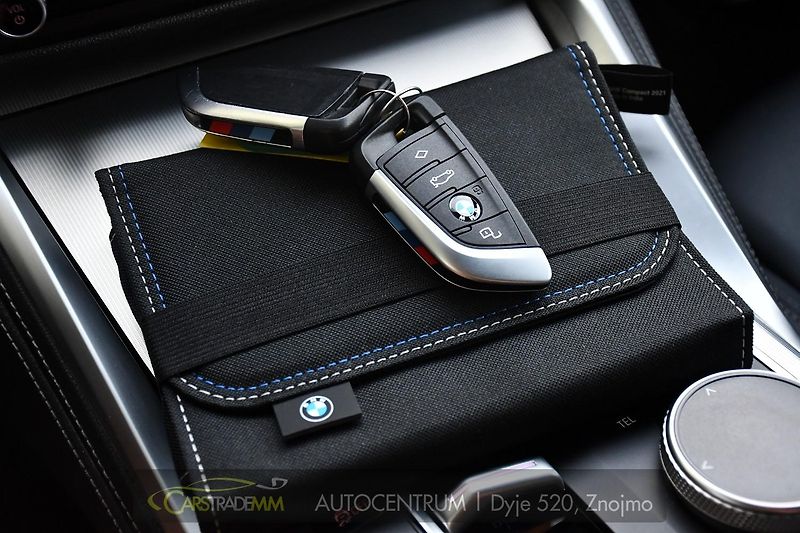 BMW Řada 4 420d xDrive M-SPORT ČR PANO 1M - fotka 36 z 55
