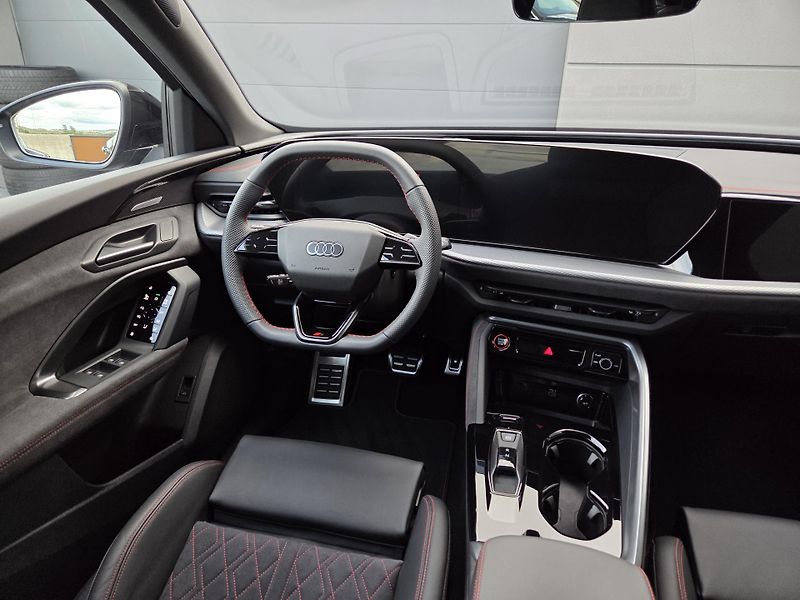Audi Q5 SB Q S-Line Vzduch Pano MAXvýb - fotka 8 z 61