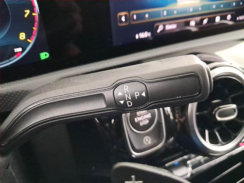 Mercedes-Benz Třídy A (2019) A 220 - fotka 13 z 18