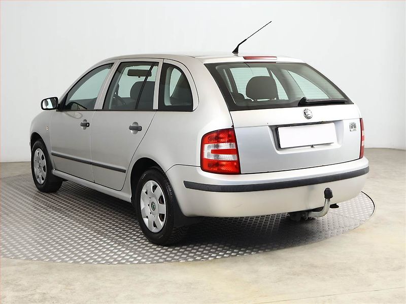 Škoda Fabia (2004) 1.2 12V, nová STK, Tažné - fotka 4 z 12