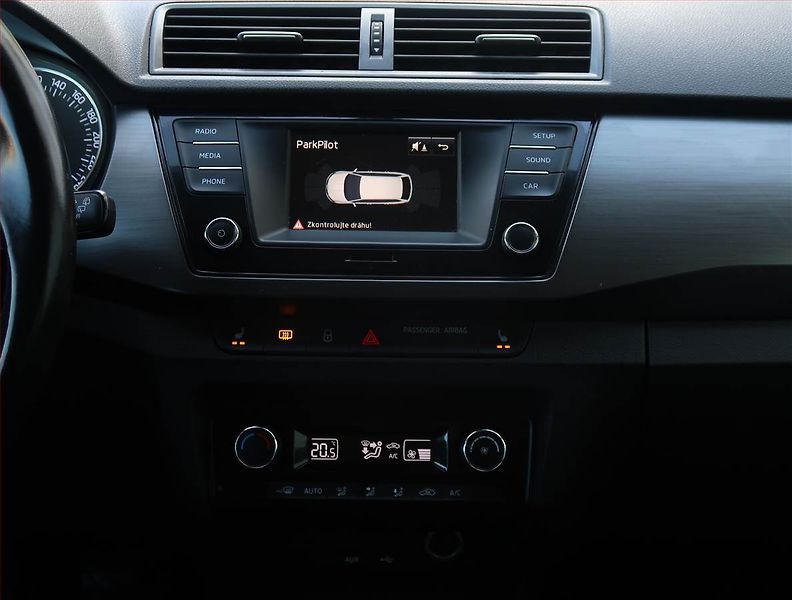 Škoda Fabia (2016) Style 1.4 TDI, Tempomat - fotka 12 z 21