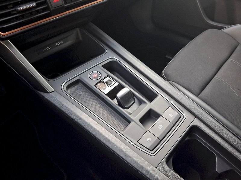 Cupra Formentor (2023) DSG 1,5TSi 110kW - fotka 32 z 35