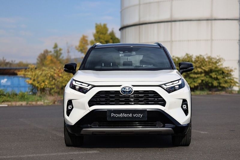 Toyota RAV4 AT SELECTION AWD - fotka 4 z 18