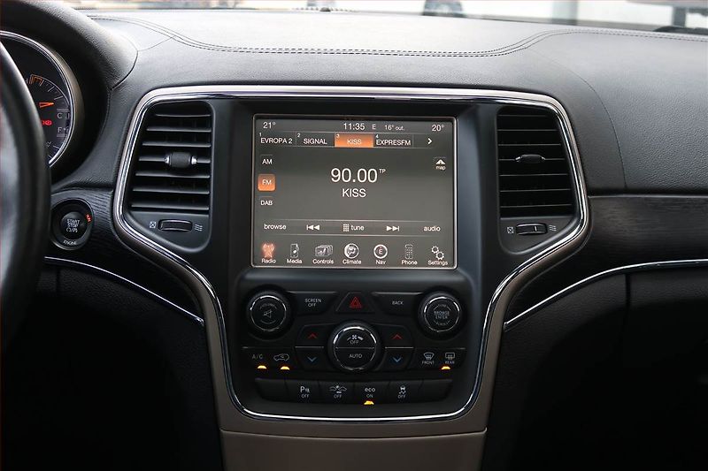 Jeep Grand Cherokee (2016) Summit 3.0 CRD, 4X4, Automat - fotka 12 z 23