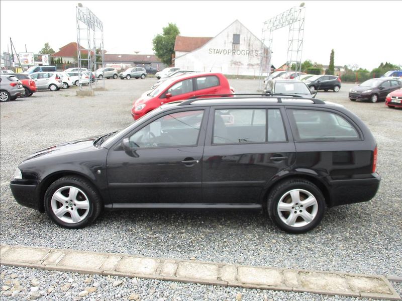 Škoda Octavia 1,6 MPI, digi klima, 1.maj, - fotka 8 z 29