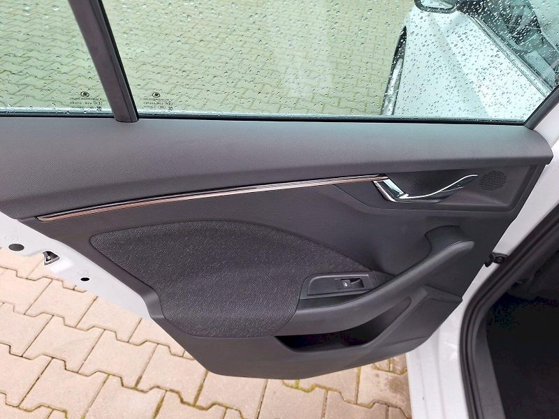 Škoda Scala (2025) SELEC TSI 85/1.0 A7F - fotka 19 z 25