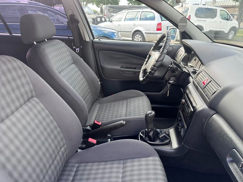 Škoda Octavia (2008) 1,9 TDI 74 KW TAŽNÉ - fotka 33 z 40