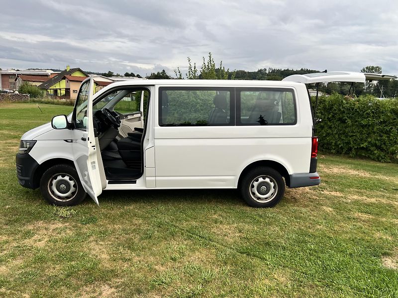 Volkswagen Transporter 2.0TDI 75KW,9MÍST,TZ,KLIMA,1MA - fotka 22 z 37