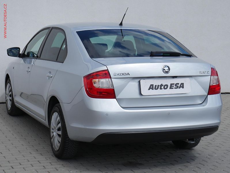 Škoda Rapid (2014) 1.6TDi, ČR, Výhř.sed. - fotka 6 z 16