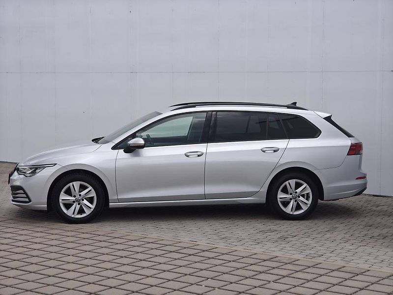 Volkswagen Golf Life 7DSG 1,5 eTSI - fotka 3 z 22