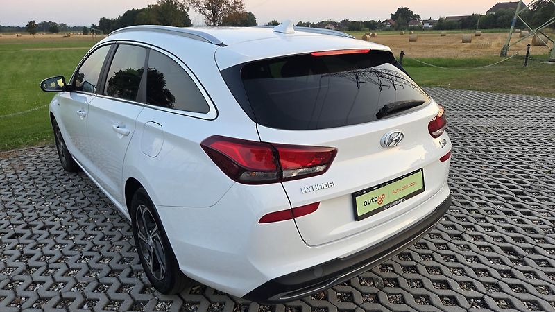 Hyundai i30 (2022) 1.5T-GDI, 118 kW, Smart,CZ,DPH - fotka 8 z 30